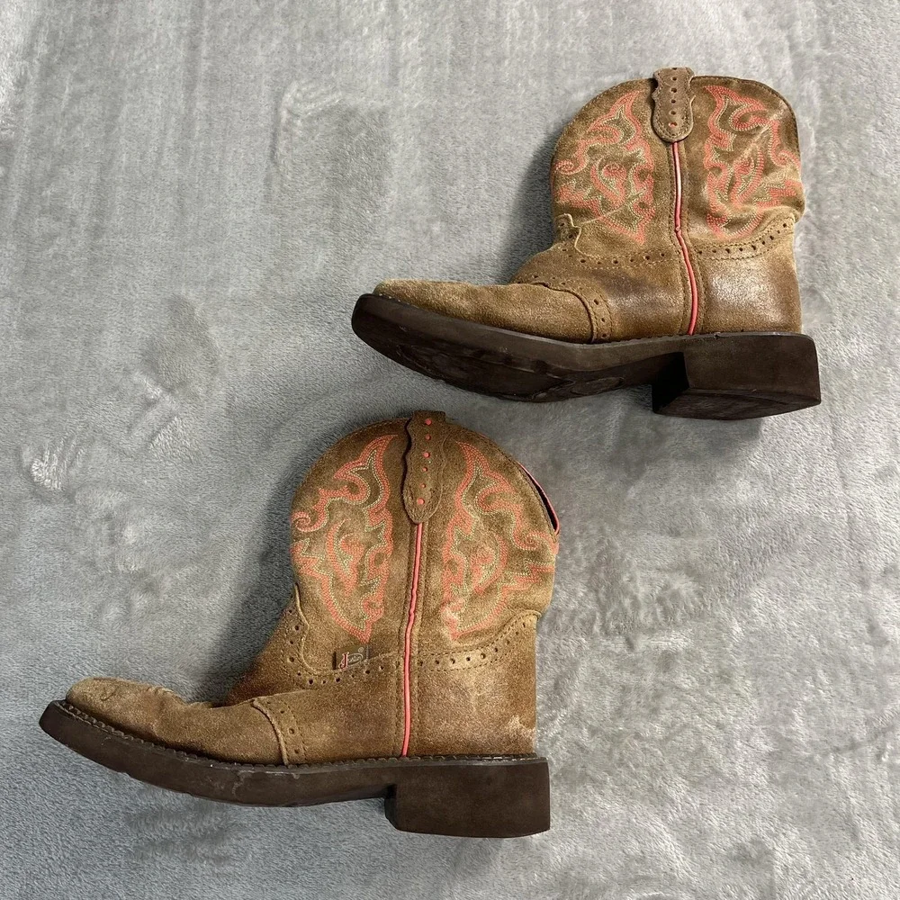 Justin Boots Size 7 Brown Suede‎ Western Cowboy Paisley Embroidered L9604